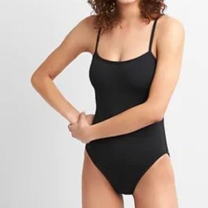 Gap Classic One-Piece Swimsuit size S - NEW